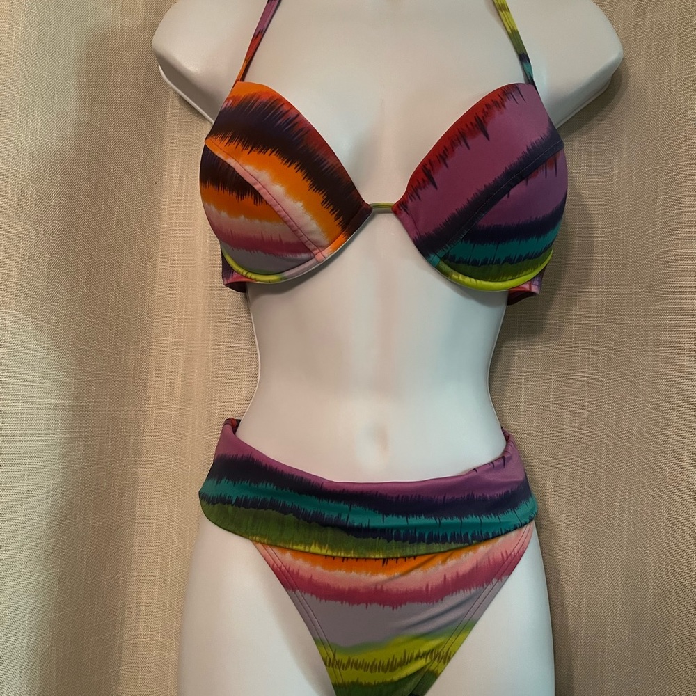 🎉 3x HP 🎉 2011 VS Bikini Set - Picture 12 of 12